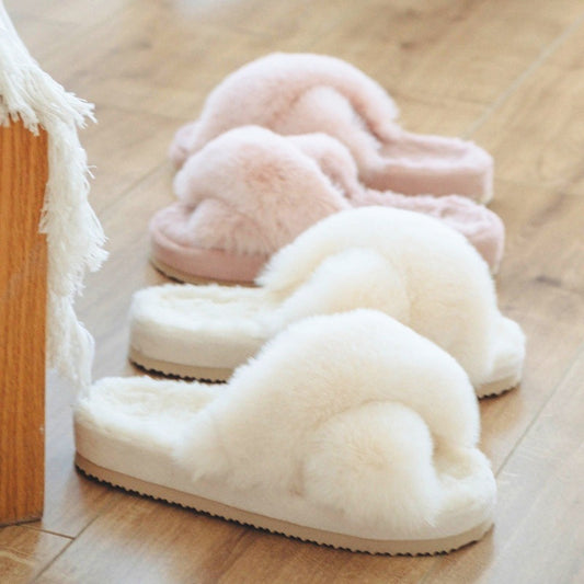 Women's Cozy Faux Fur Crossband Slippers – Soft, Stylish Indoor Flats